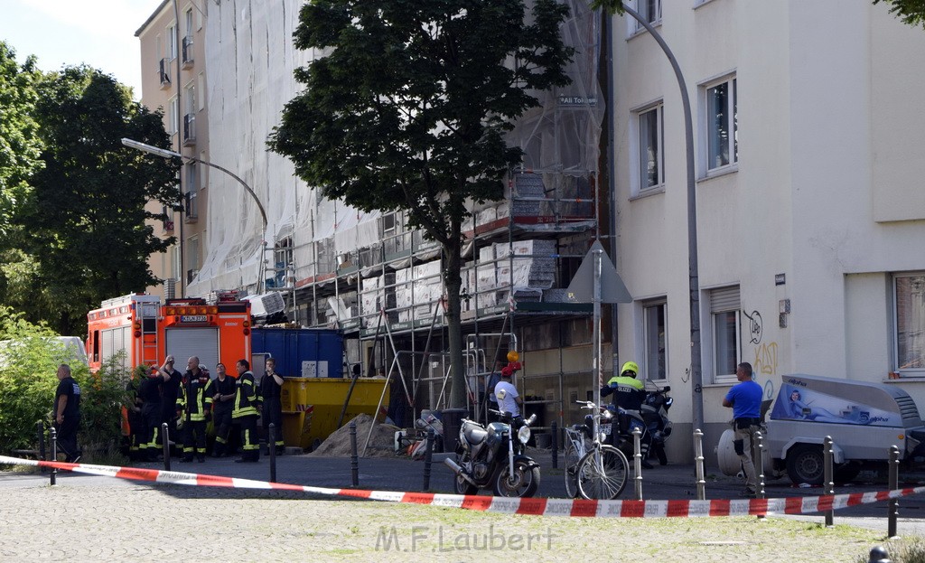 Explo Feuer 2 Koeln Kalk Hoefestr P123.JPG - Miklos Laubert